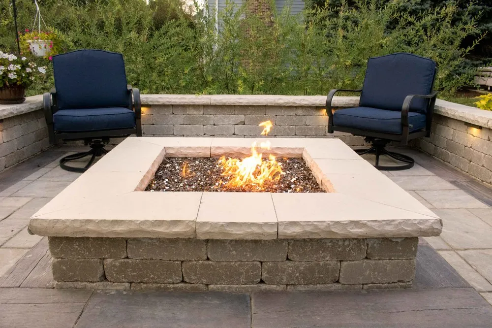 Reliable garden landscaping in Hawthorn Woods, IL by Apex Landscaping