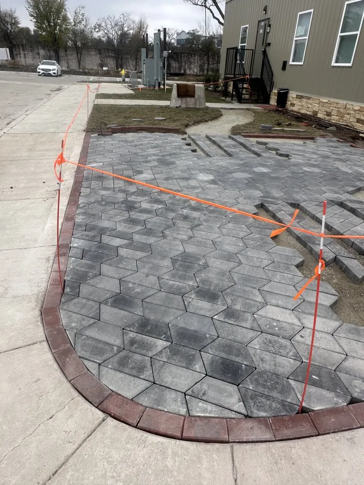 Affordable lawn mowing service experts serving Burleson, TX - Apex Lawn & Landscape