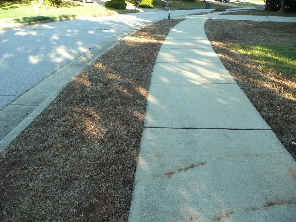 Affordable yard maintenance in Apex, NC - Apex Lawn Company