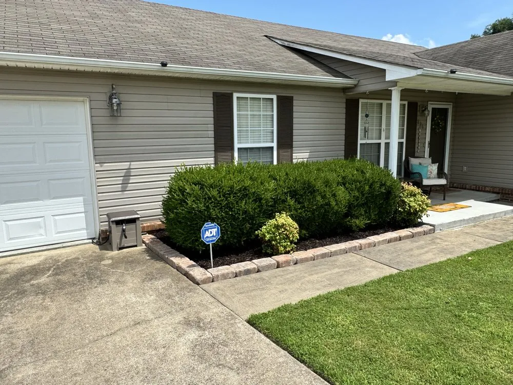 Affordable garden landscaping for residential properties across Dyersburg, TN - Apex Lawn