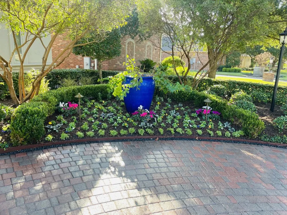 Affordable residential landscaping with custom design across Houston, TX - Apexx foundation