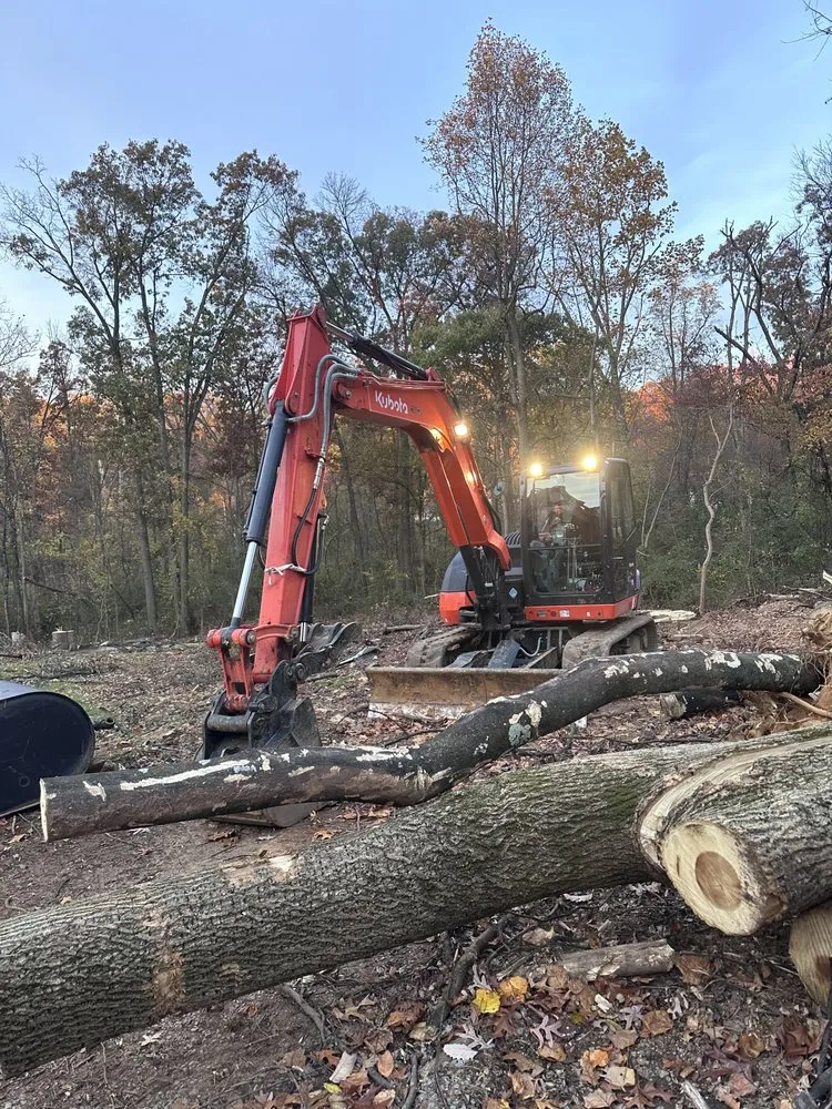 Custom lawn care service near you across Reading, PA - Apexx Industries