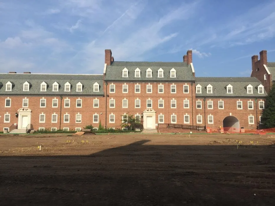 Reliable residential landscaping experts serving Smyrna, DE - Apgar Turf Farm