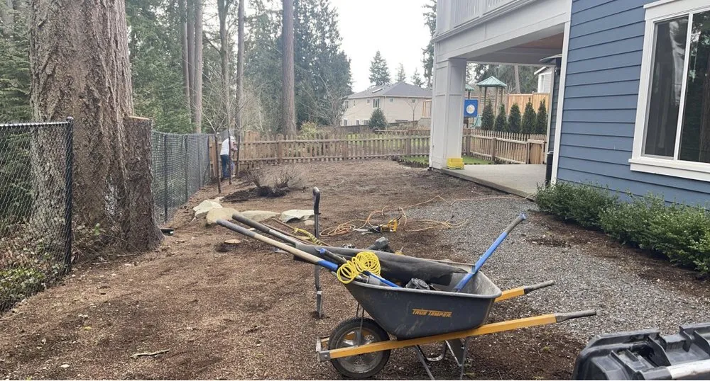 Top-rated lawn mowing service with custom design in Snohomish, WA by APJ Landscaping