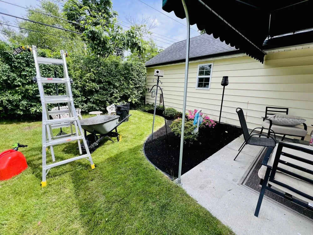 Reliable lawn care service in Niagara Falls, NY by Apocalistip Juliel Landscaping