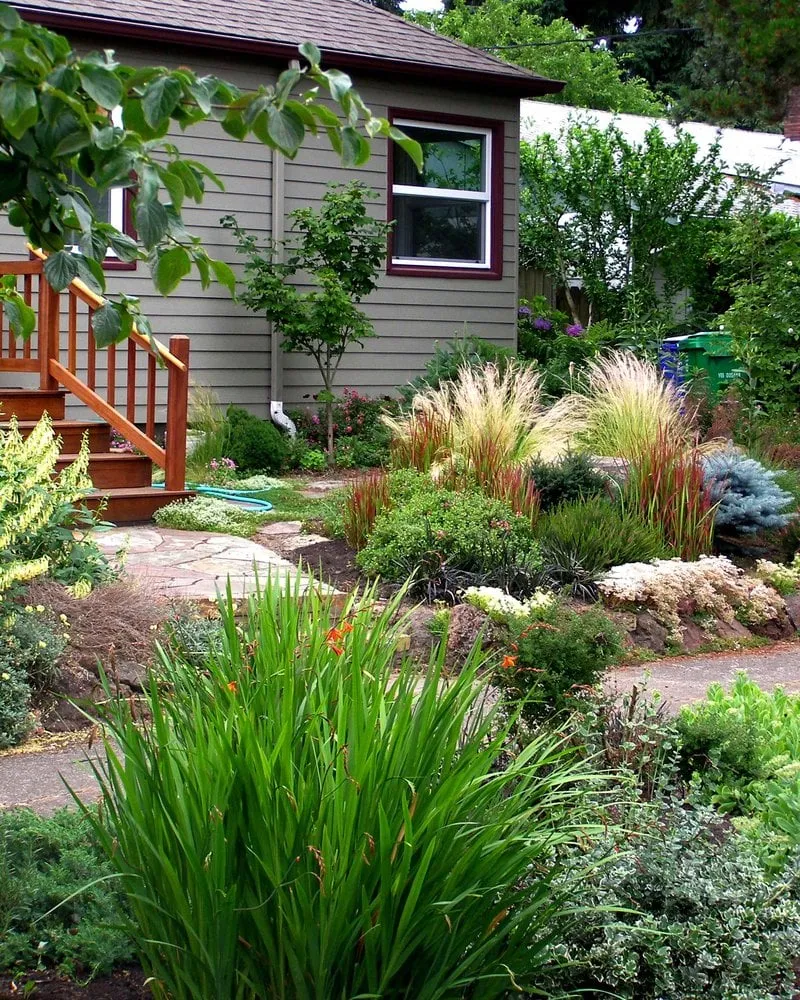 Trusted lawn mowing service experts serving Portland, OR - Apogee Landscapes