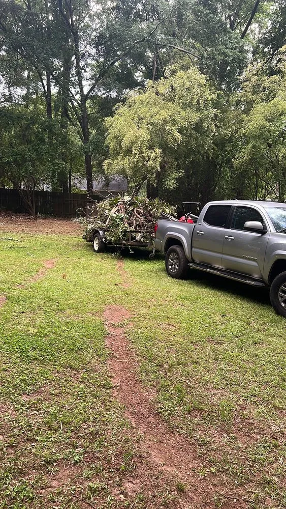Local residential landscaping experts serving McDonough, GA - Apolinar Landscaping