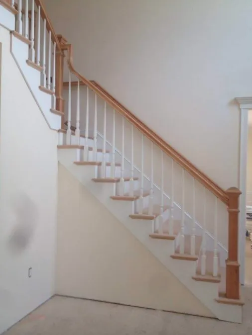 Trusted yard maintenance for residential properties in Framingham, MA by Apolinario service