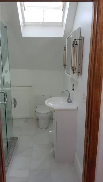 Local lawn mowing service in Framingham, MA by Apolinario service