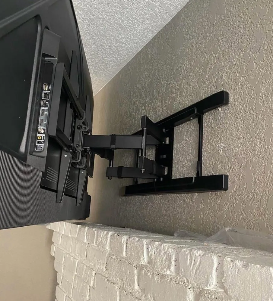 Custom lawn mowing service in Lafayette, IN by Apollo Bladez