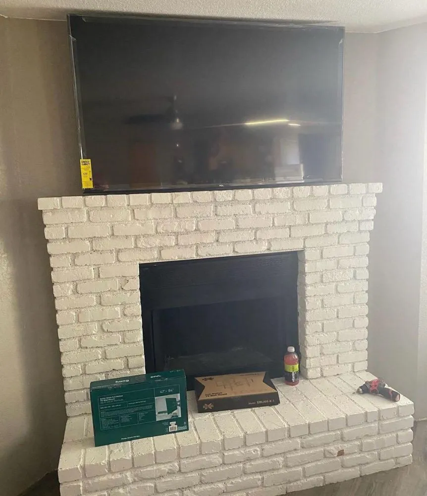 Local yard cleanup service near you in Lafayette, IN by Apollo Bladez