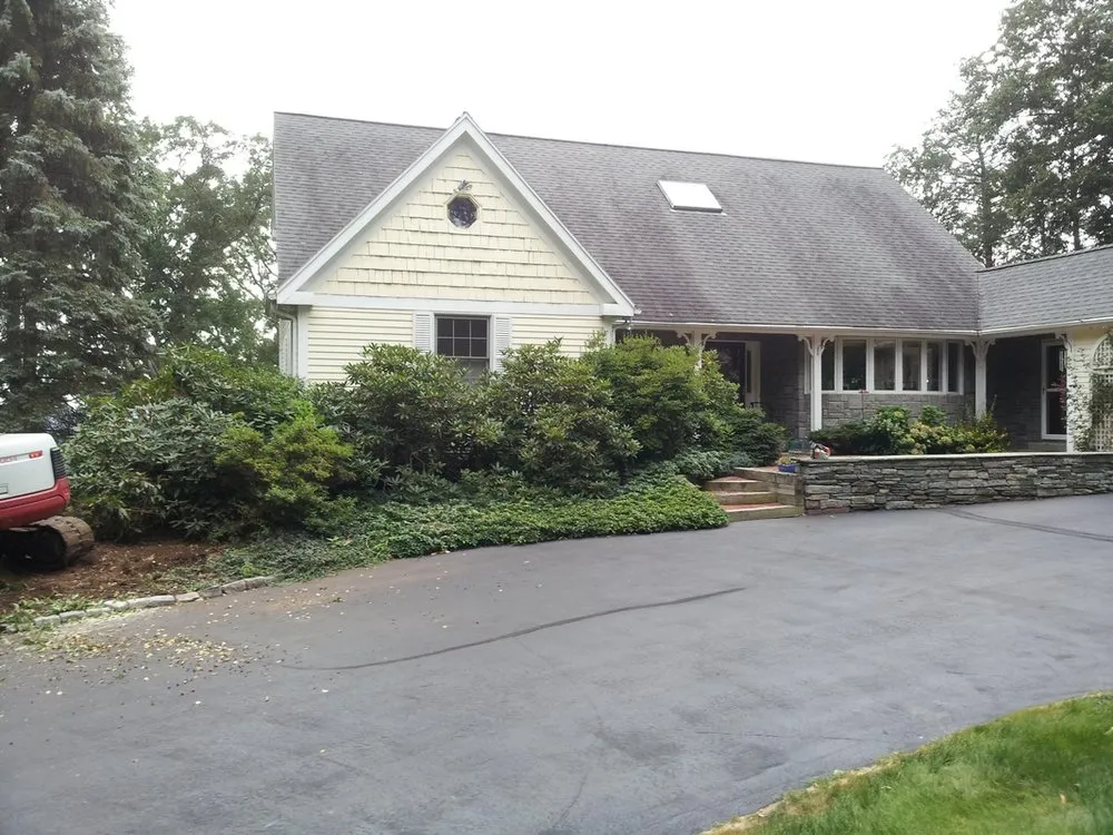 Custom landscape installation experts serving Farmington, CT - Apollo Property Maintenance