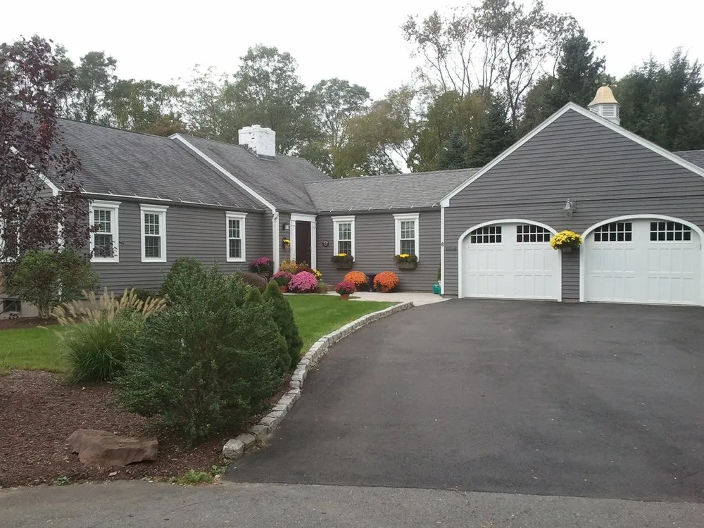 Reliable lawn mowing service in Farmington, CT by Apollo Property Maintenance