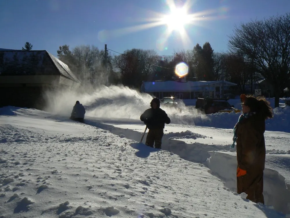 Expert lawn mowing service experts serving Farmington, CT - Apollo Property Maintenance