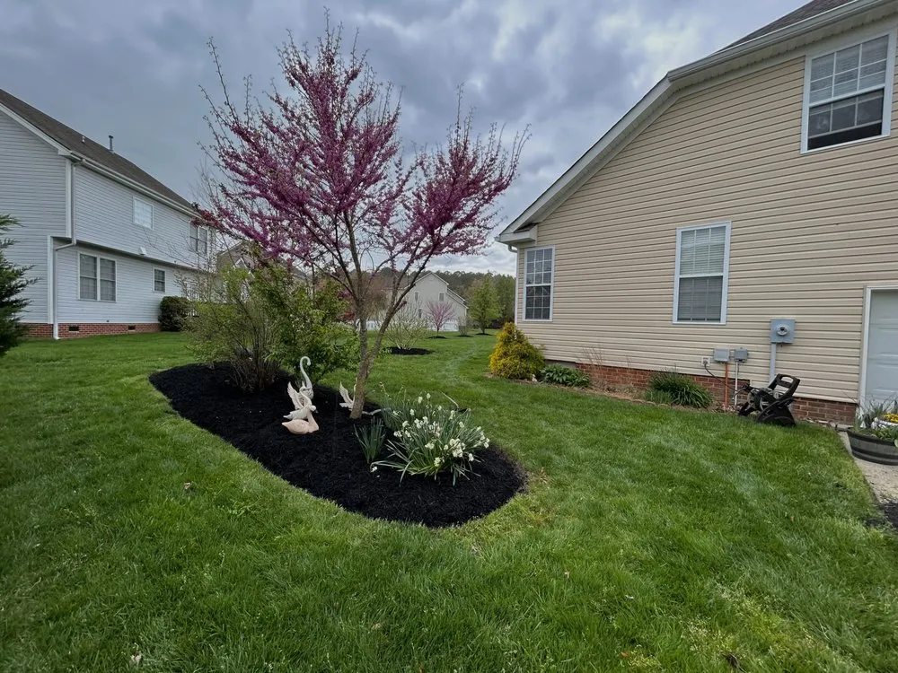 Reliable residential landscaping for homes in Newport News, VA by Apolonio Lawn Care