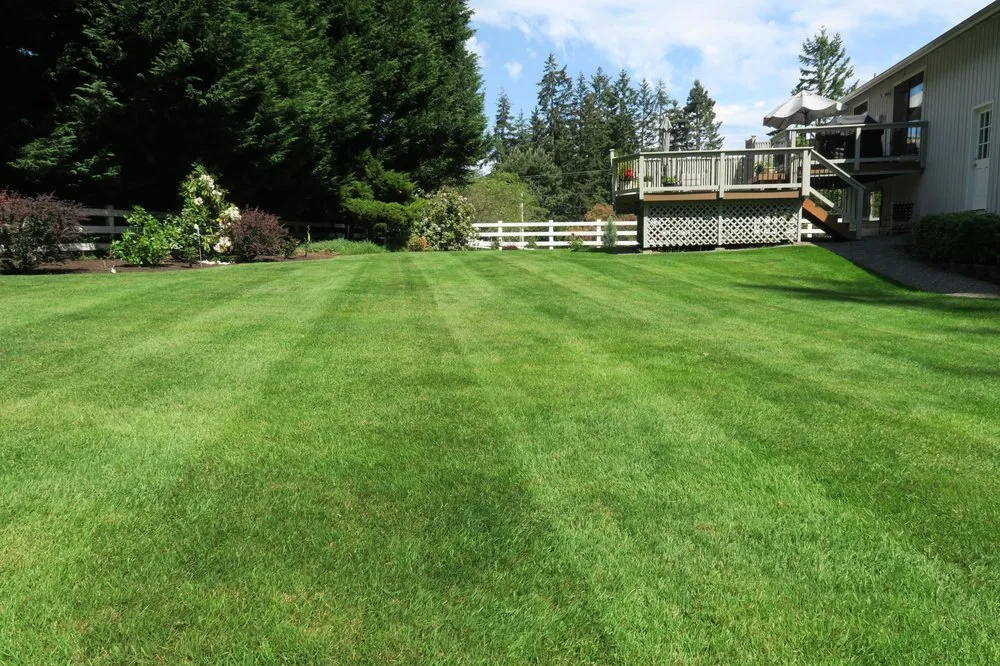 Professional garden landscaping in Kirkland, WA by Apol's Landscape Maintenance