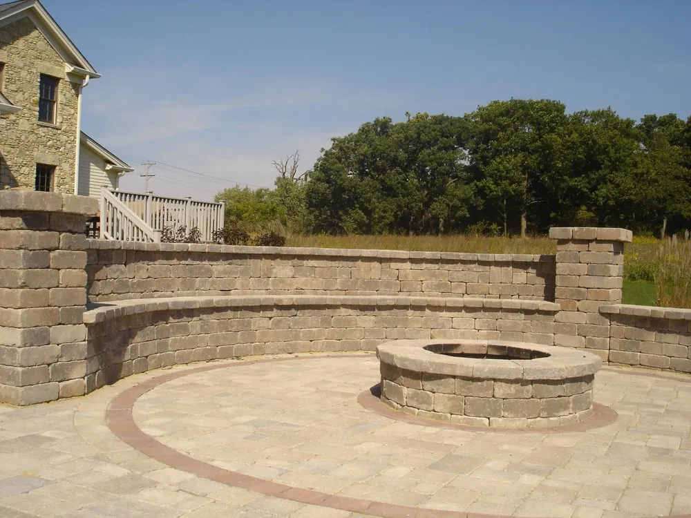 Affordable lawn care service experts serving St Charles, IL - Apple Blossom Landscape Concepts