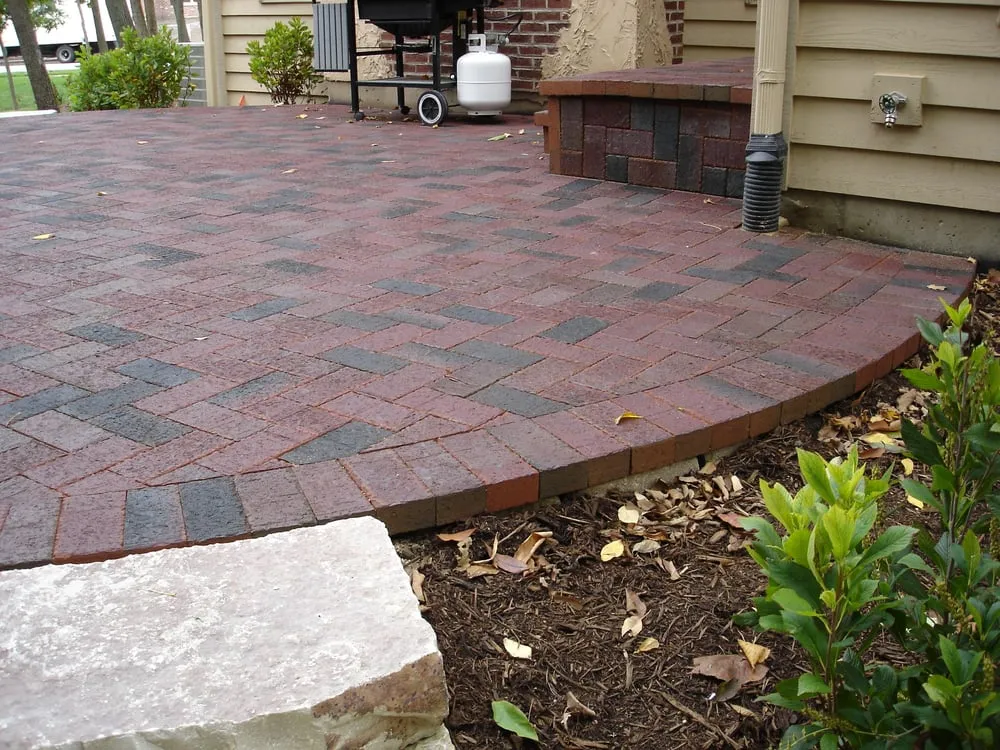 Local yard cleanup service experts serving St Charles, IL - Apple Blossom Landscape Concepts