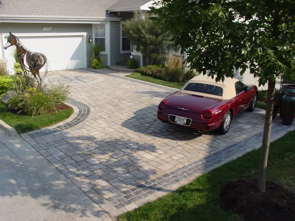 Top-rated outdoor landscaping for residential properties in St Charles, IL by Apple Blossom Landscape Concepts