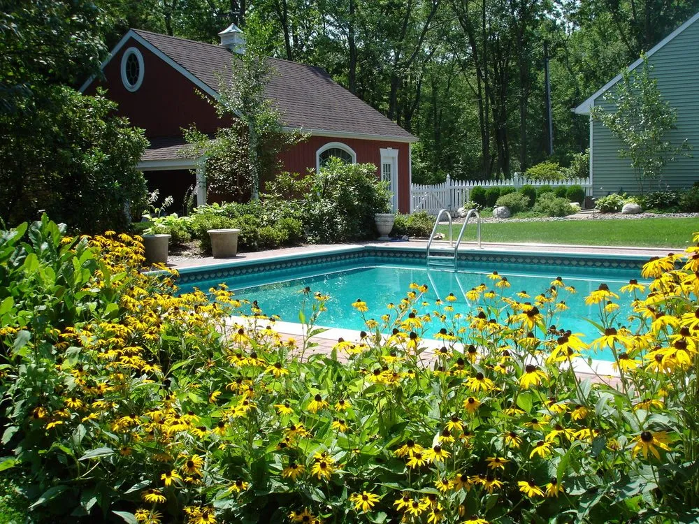 Custom lawn mowing service in Lebanon, NJ - Apple Tree Landscapes