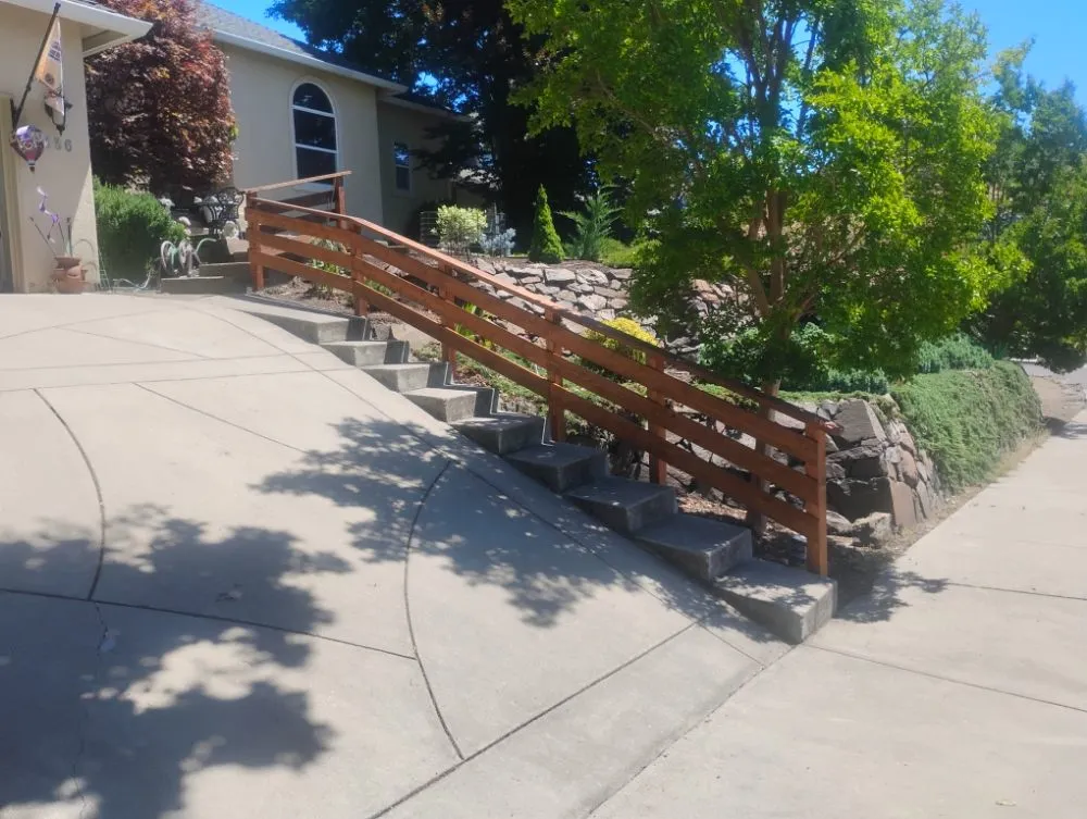 Top-rated residential landscaping for year-round maintenance across Williams, OR - Applegate Lawn Services