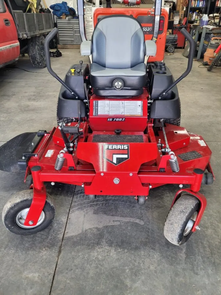 Expert yard cleanup service for beautiful yards in Ross, OH by AppleTree Property Investments