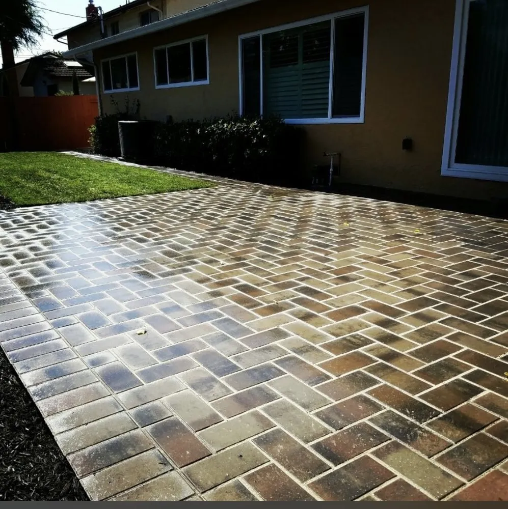 Local outdoor landscaping in Hesperia, CA by Applewood Landscaping