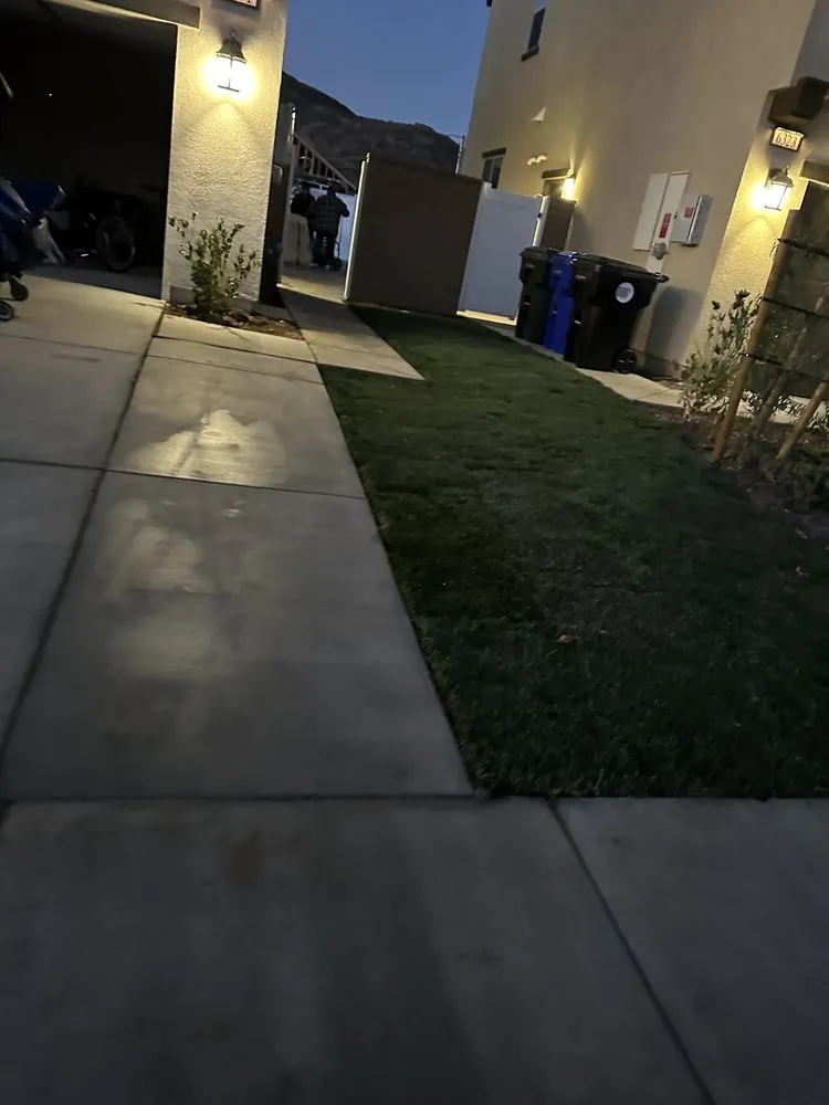 Expert garden landscaping experts serving Hesperia, CA - Applewood Landscaping