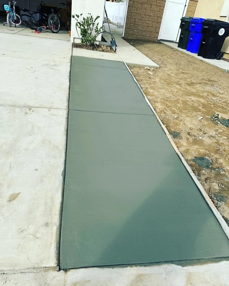 Top-rated outdoor landscaping experts serving Hesperia, CA - Applewood Landscaping