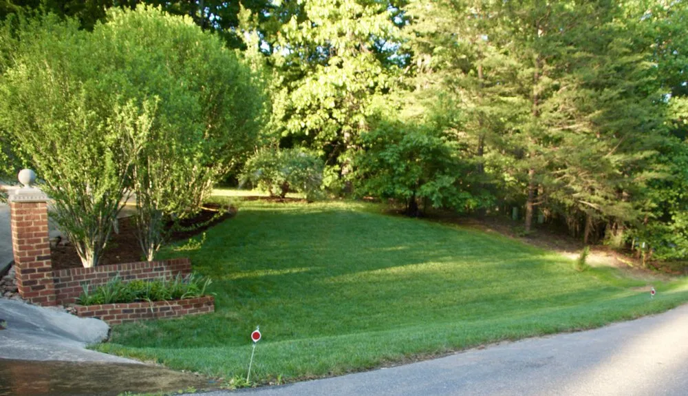 Custom landscaping services for beautiful yards across Midlothian, VA - Appomattox River Landscapes