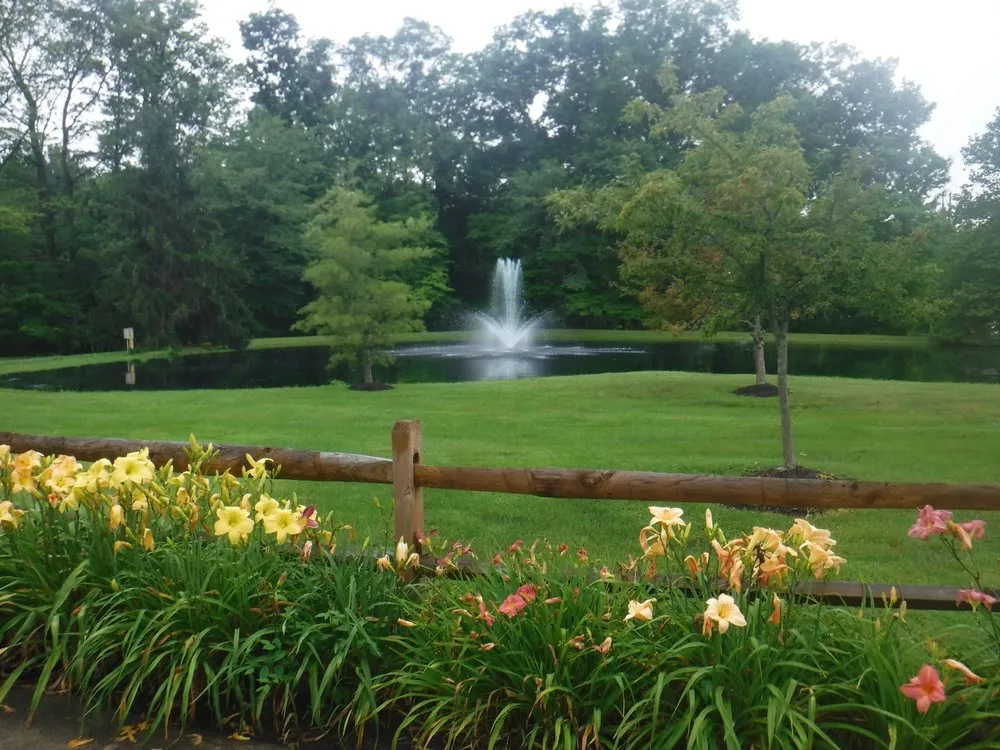 Expert outdoor landscaping experts serving Chardon, OH - Aqua Doc