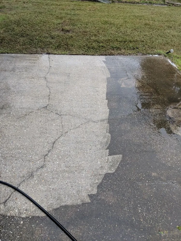 Expert lawn mowing service experts serving Hampton, VA - Aqua Force