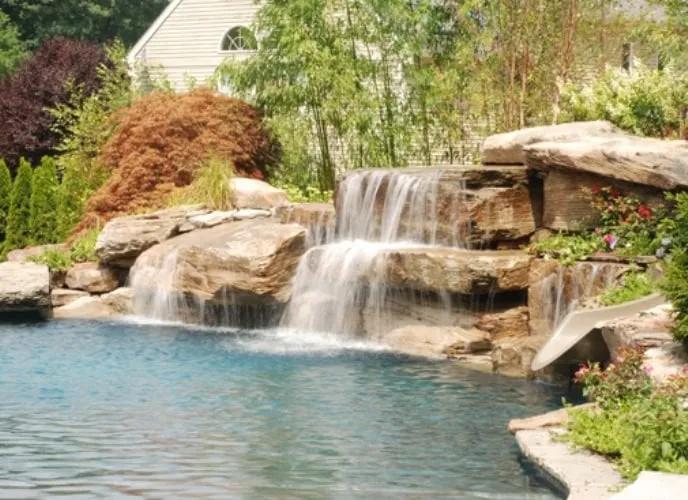 Professional garden landscaping in Antelope, CA by Aqua Magic Pool & Spa