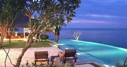 Reliable yard maintenance in Antelope, CA by Aqua Magic Pool & Spa