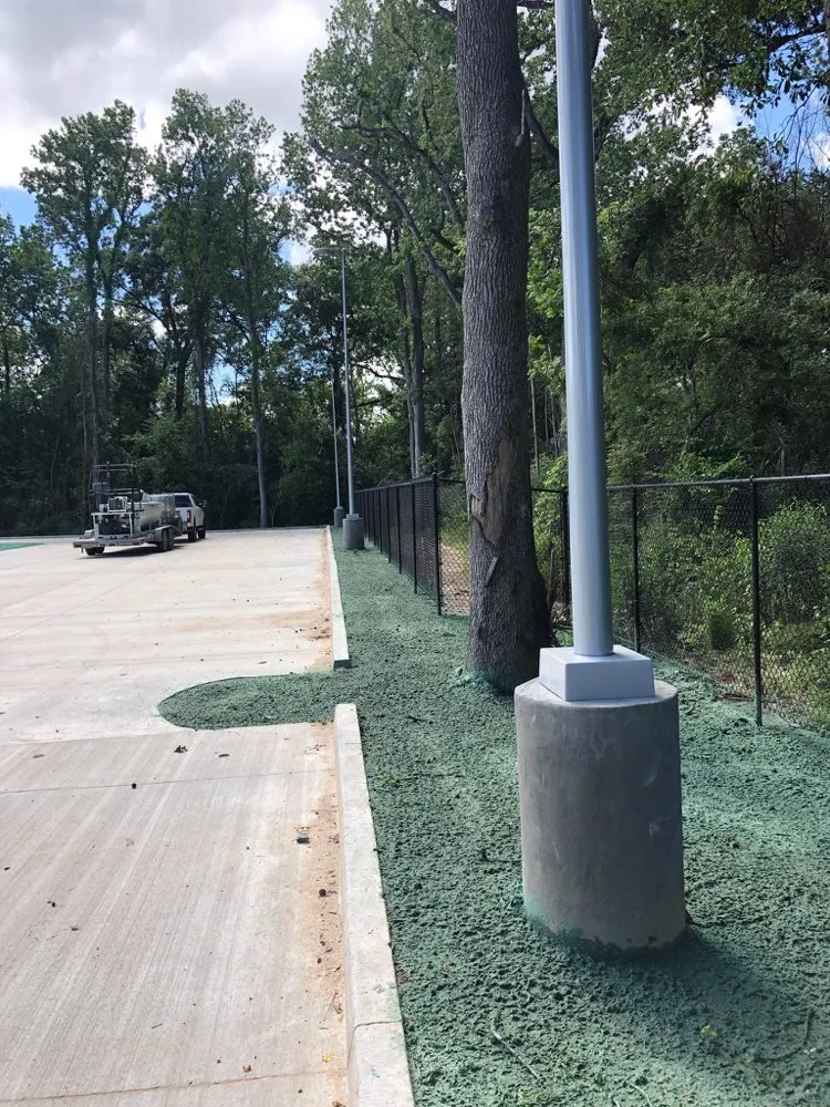 Top-rated yard cleanup service in Lake Charles, LA by Aqua Turf Hydro-Seeding