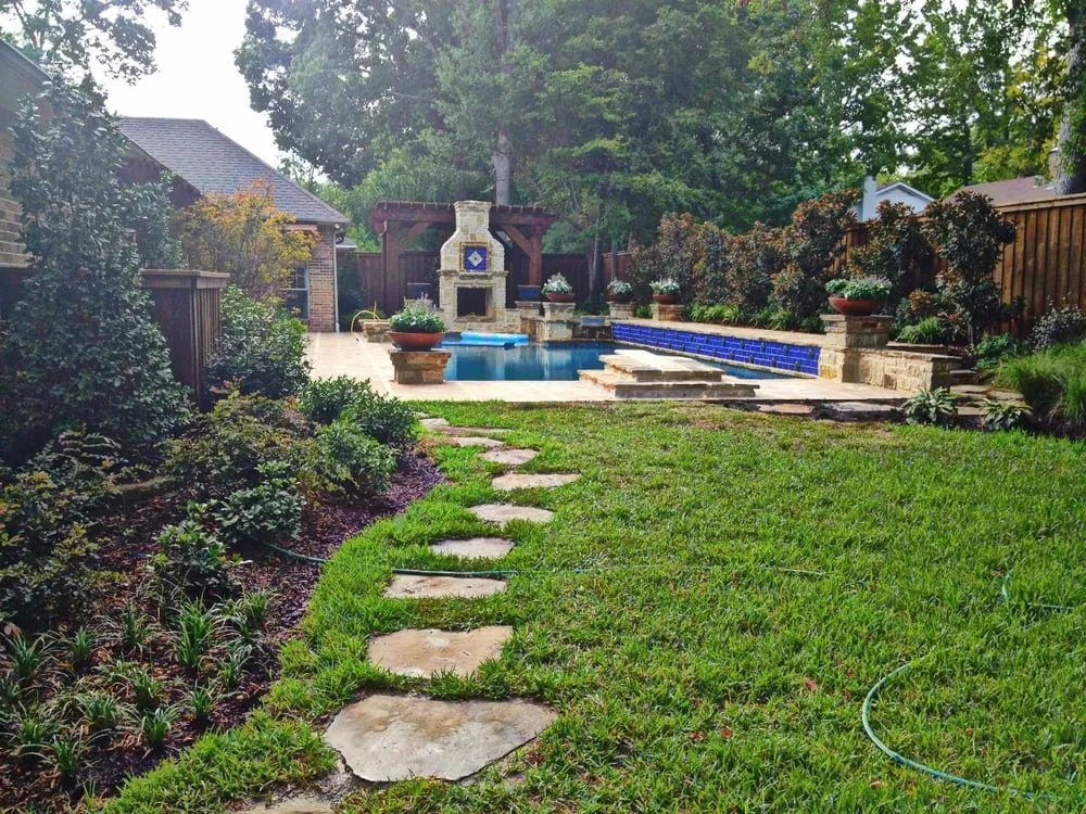 Top-rated yard cleanup service in Bullard, TX - Aqualux Pools