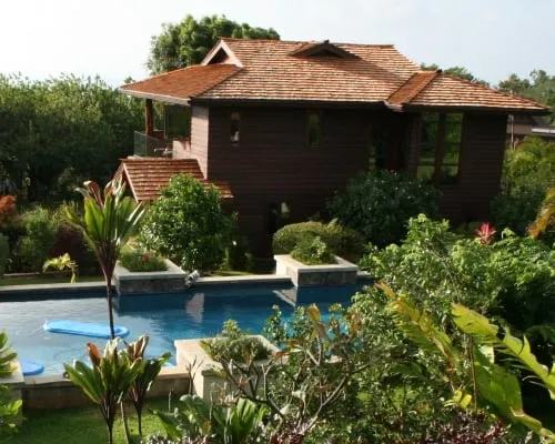 Top-rated lawn mowing service in Huntington Beach, CA - Aquapure Pools