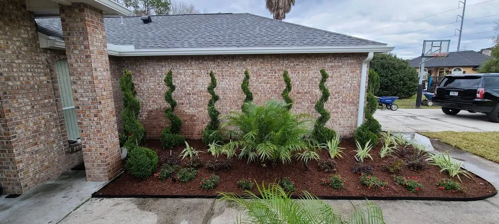Trusted yard maintenance in Orange Park, FL - Aquarian Landscaping