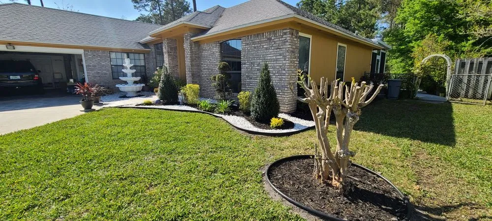 Top-rated yard cleanup service in Orange Park, FL - Aquarian Landscaping
