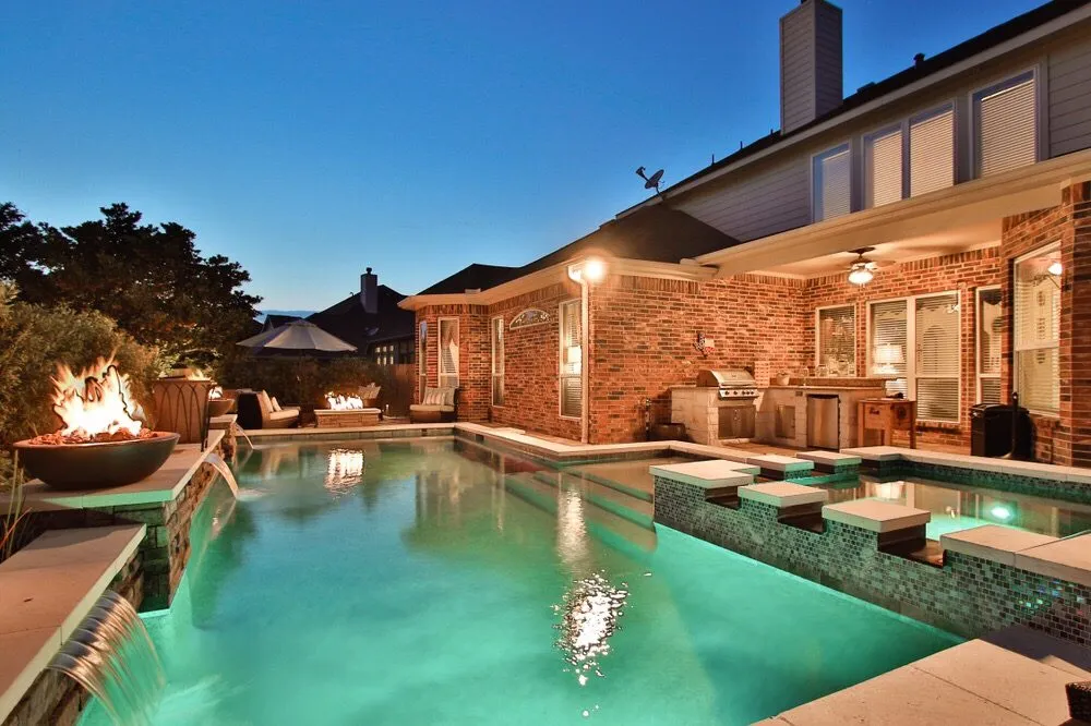 Affordable yard maintenance for residential properties in Tomball, TX by Aquascapes Pools and Spas