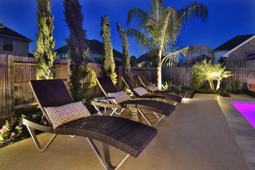 Local yard maintenance experts serving Tomball, TX - Aquascapes Pools and Spas