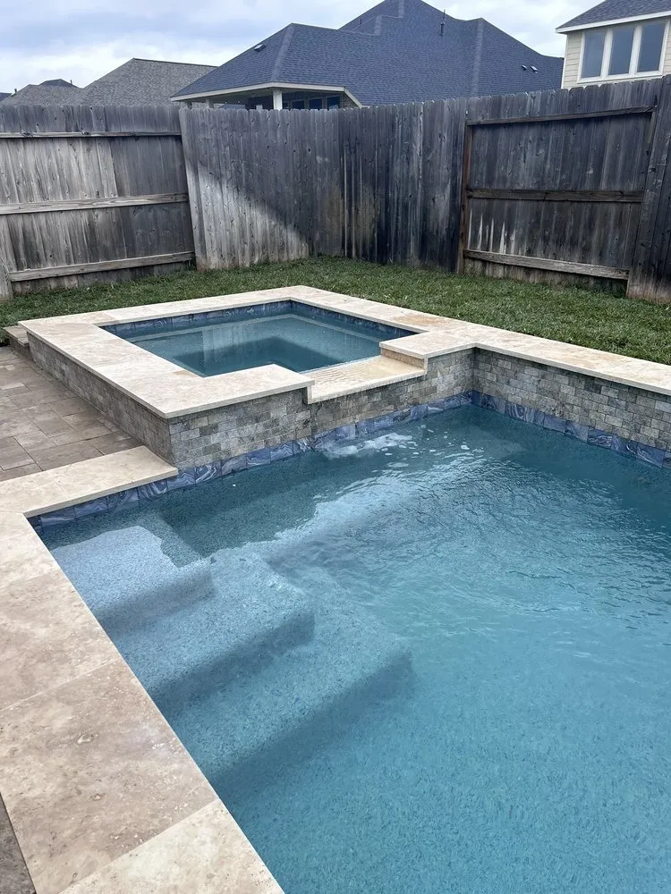 Professional garden landscaping in Tomball, TX - Aquascapes Pools and Spas