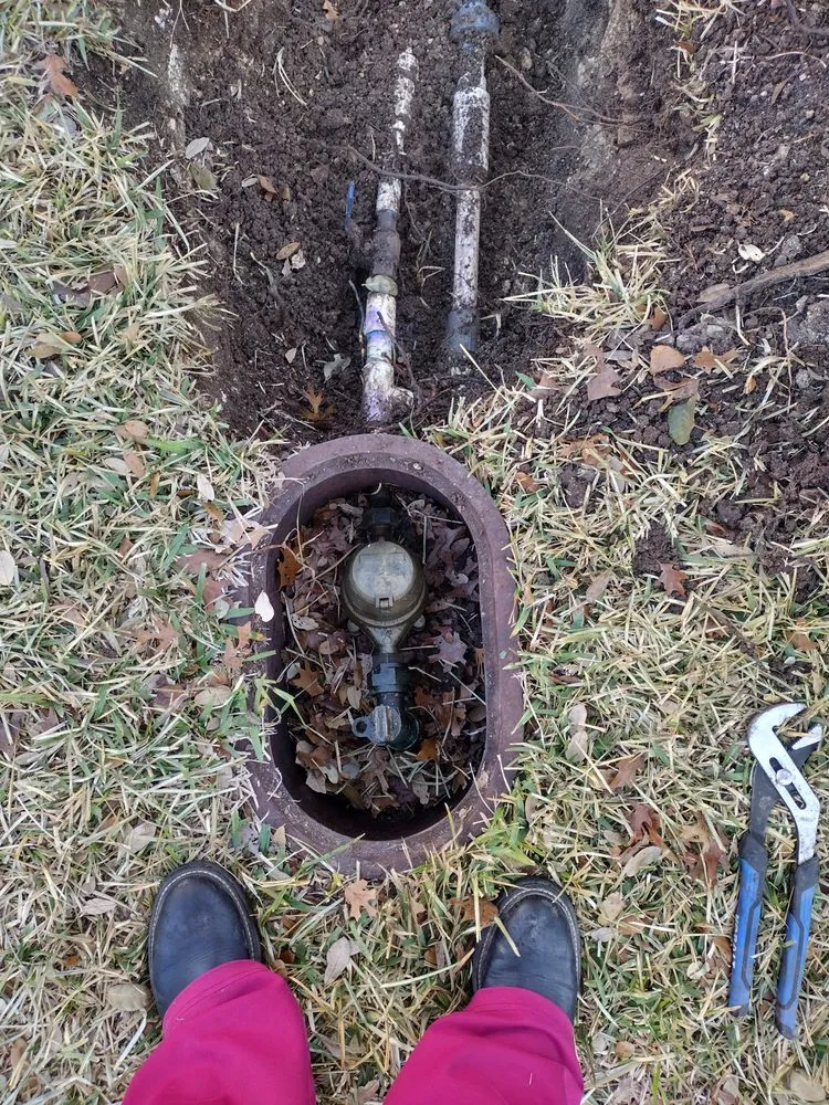 Custom residential landscaping for year-round maintenance in San Antonio, TX by Aquascapes