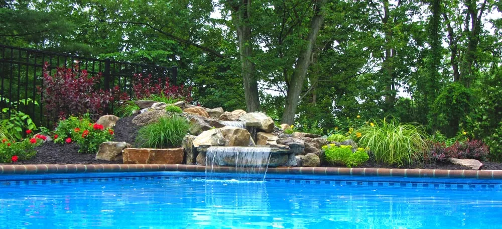 Professional yard maintenance in Wantage, NJ - Aquaterra Earthscapes