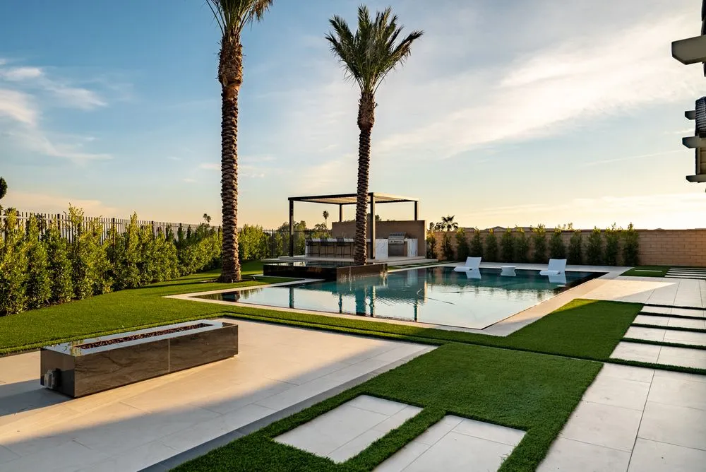 Affordable lawn care service experts serving Santa Ana, CA - Aquaterra Pool & Landscape