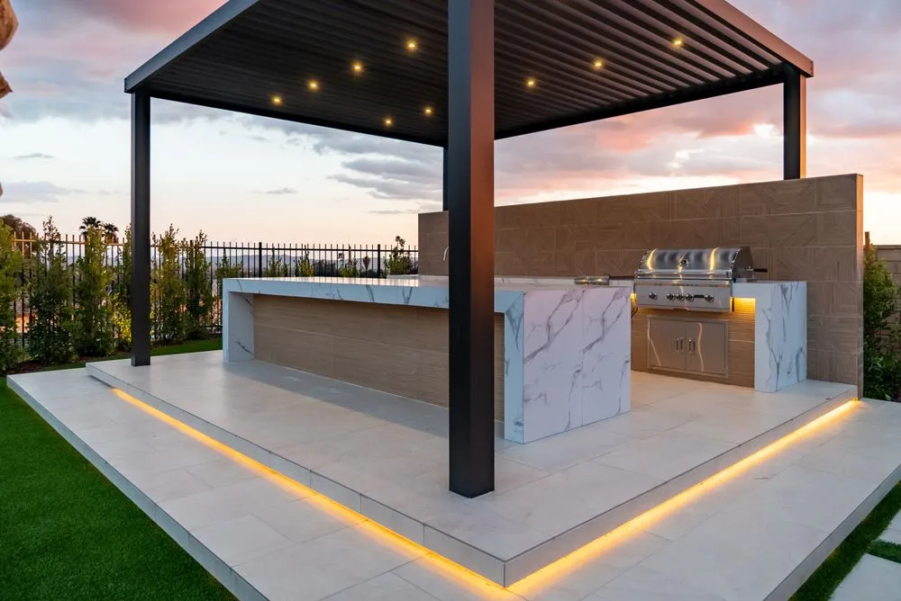 Custom lawn mowing service in Santa Ana, CA - Aquaterra Pool & Landscape