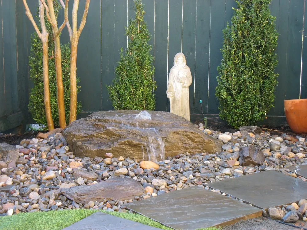 Affordable yard cleanup service for year-round maintenance in Pasadena, MD by Aquatic Artisans