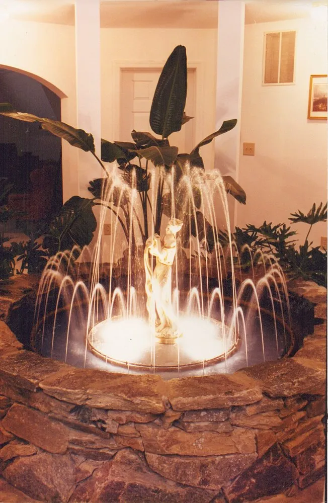 Local lawn mowing service in Pasadena, MD by Aquatic Artisans