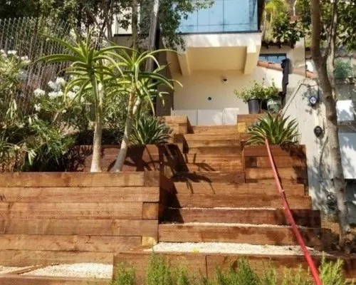 Custom outdoor landscaping in Los Angeles, CA by Aquatic Irrigations