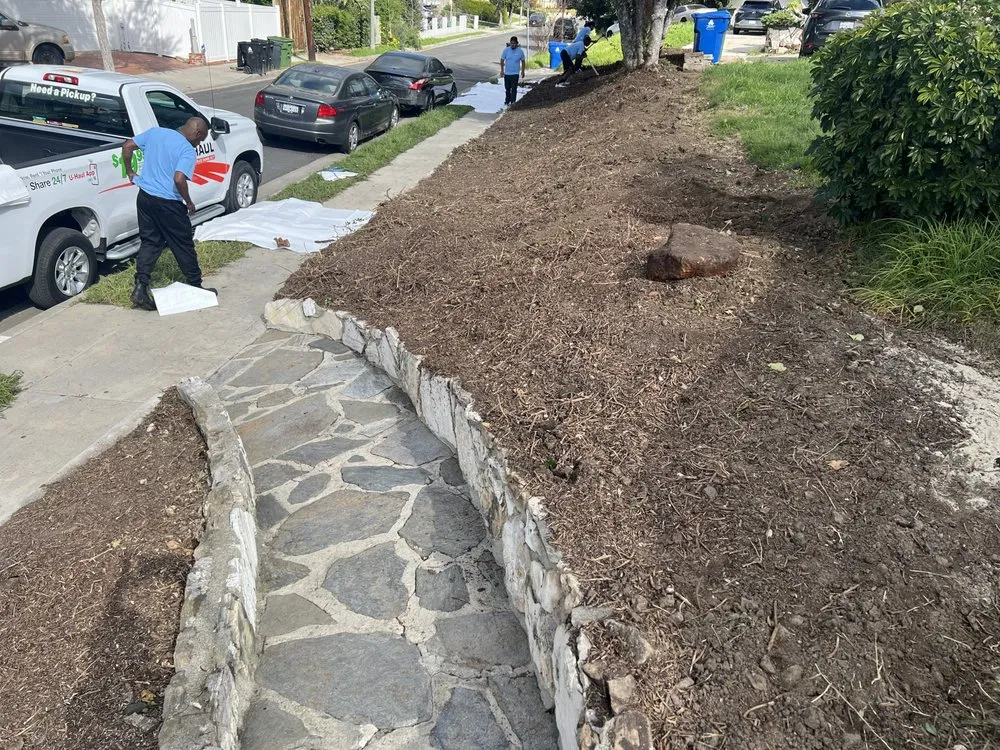 Expert garden landscaping in Los Angeles, CA by Aquatic Irrigations